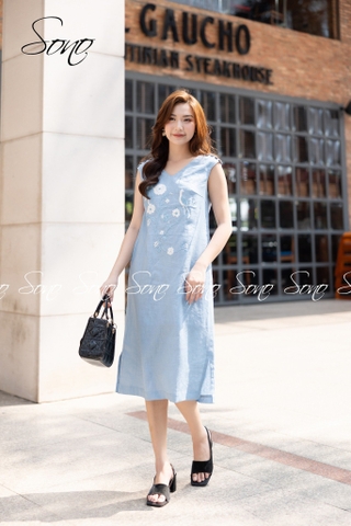SONO - Đầm linen đính nút vai thêu đặc