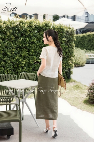 SONO - Áo linen thêu cành hoa đỏ