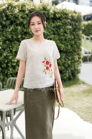 SONO - Áo linen thêu cành hoa đỏ