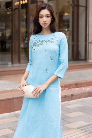 SONO - Áo dài xanh dương thêu cành hoa đổ