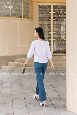 SONO - Áo linen tay lỡ thêu hoa tím đối xứng