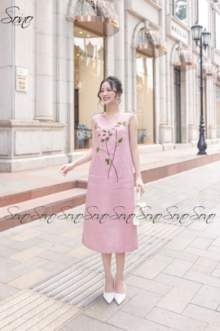 SONO - Đầm linen 5 nút vai thêu hoa hồng đặc