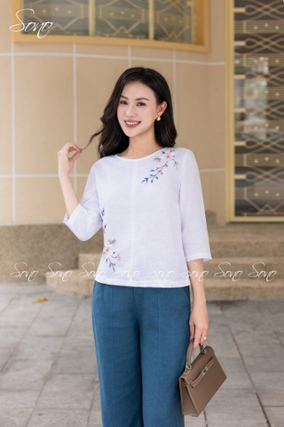 SONO - Áo linen tay lỡ thêu hoa tím đối xứng