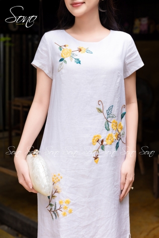 SONO - Đầm linen thêu hoa cúc