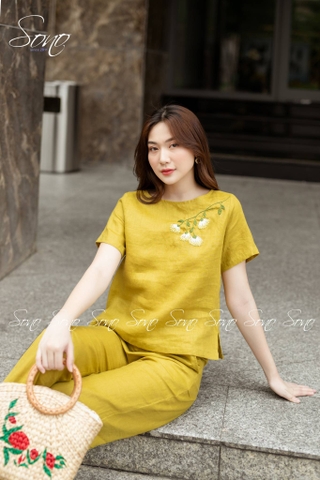 SONO - Bộ dài linen thêu cành hoa ngực