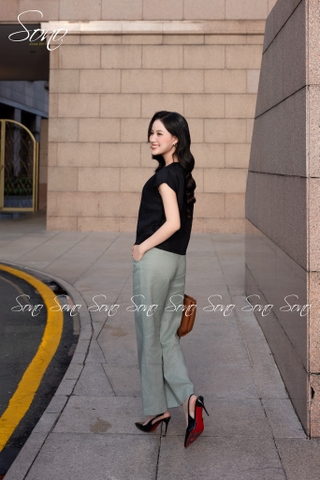 SONO - Áo linen tay dơi thêu hoa bướm