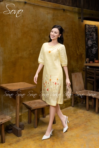 SONO - Đầm linen tay lỡ thêu hoa cỏ