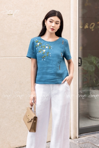 SONO - Áo linen đính nút gỗ thêu hoa
