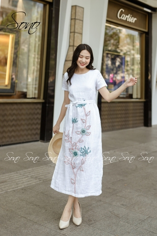 SONO - Đầm trắng có tay dáng dài thêu 3 cành