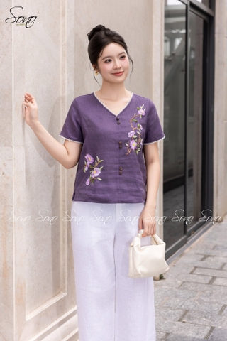 SONO - Áo linen cổ tim viền ren thêu hoa đặc