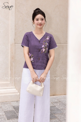 SONO - Áo linen cổ tim viền ren thêu hoa đặc