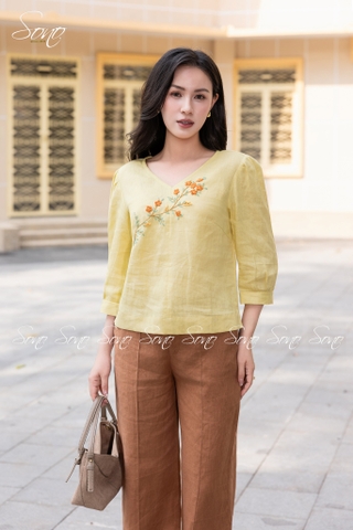 SONO - Áo linen cổ tim tay lỡ thêu hoa sim