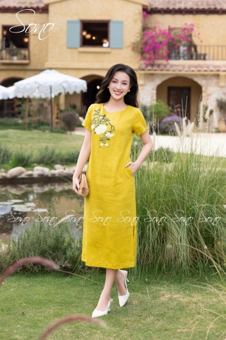 SONO - Đầm linen có tay thêu 5 nhánh hoa đặc