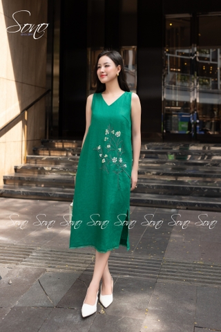 SONO - Đầm linen cổ tim thêu cành lá xương cá