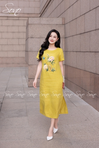 SONO - Đầm linen có tay thêu bình hoa mẫu đơn