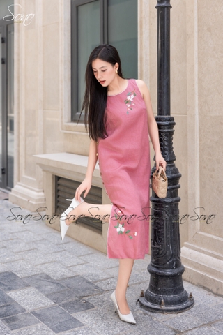 SONO - Đầm linen nút bên viền trắng thêu