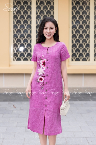 SONO - Đầm linen loang nút gỗ thêu hoa