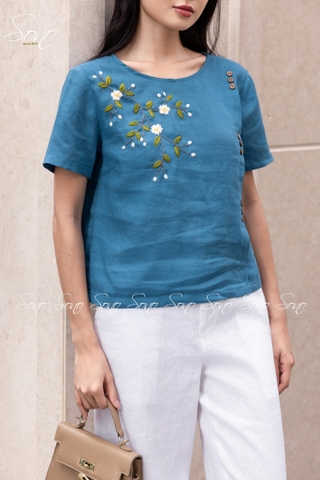 SONO - Áo linen đính nút gỗ thêu hoa