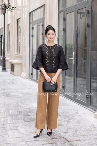 SONO - Áo linen tay lỡ thêu hoa dây leo