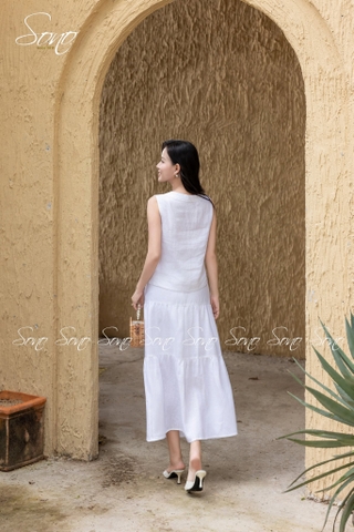 SONO - Áo linen sát nách cổ đính nút thêu viền