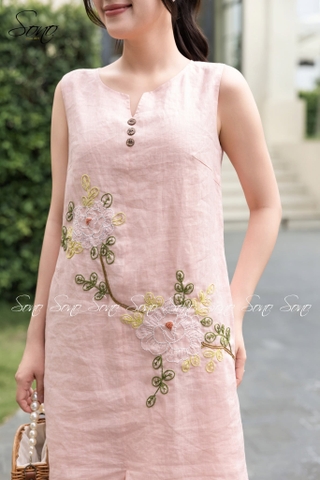 SONO - Đầm linen cổ V phối 3 nút gỗ