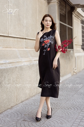 SONO - Đầm dài linen nút bên vẽ hoa