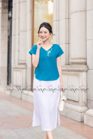 SONO - Áo linen tay dơi cổ tim thêu