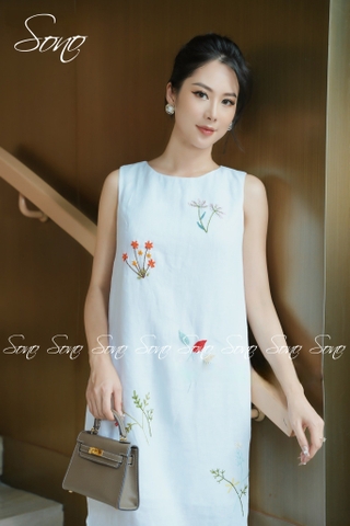 SONO - Đầm linen thêu toàn thân