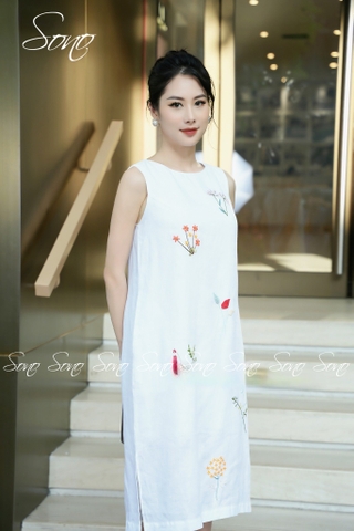 SONO - Đầm linen thêu toàn thân