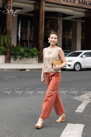 SONO - Áo linen 2 dây thắt nơ thêu hoa