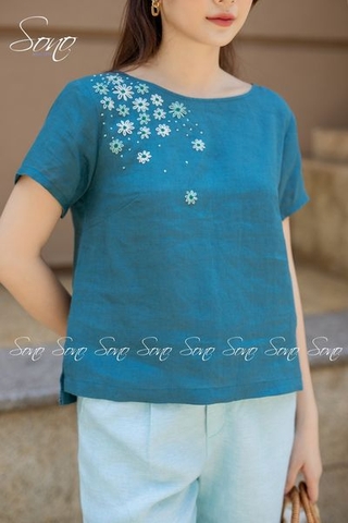 SONO - Áo linen thêu hoa nhí ở vai