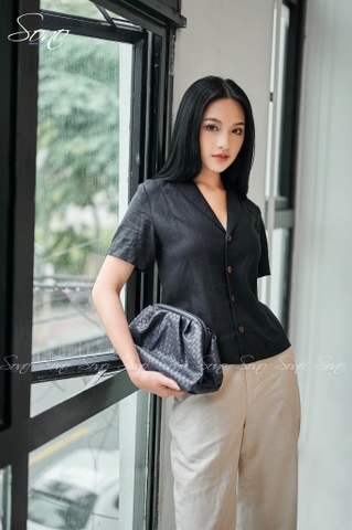 SONO - Áo linen cổ vest tay ngắn