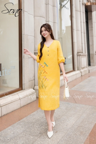 SONO - Đầm linen cổ tim tay lồng đèn thêu chuồn chuồn