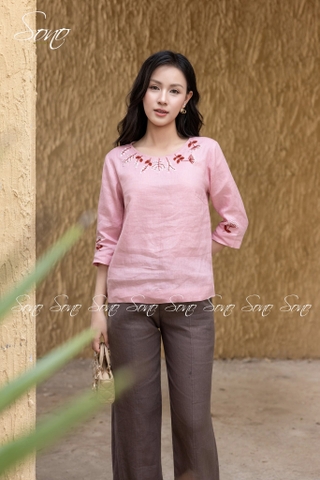 SONO - Áo linen tay lỡ thêu quanh cổ và tay