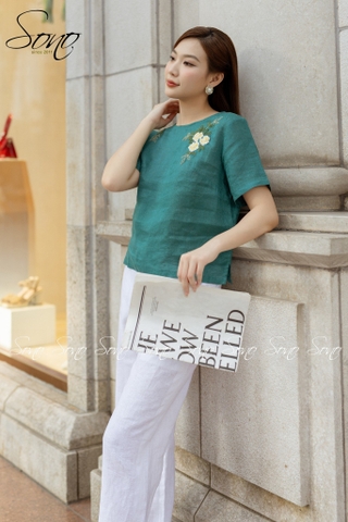 SONO - Áo linen thêu 3 hoa vai