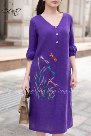 SONO - Đầm linen cổ tim tay lồng đèn thêu chuồn chuồn