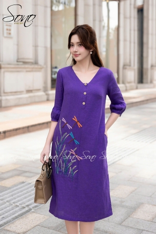 SONO - Đầm linen cổ tim tay lồng đèn thêu chuồn chuồn