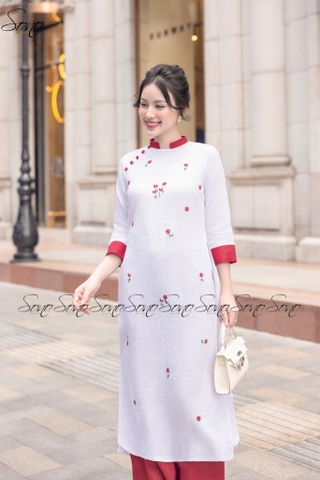 SONO - Áo dài trắng thêu hoa nhỏ màu đỏ