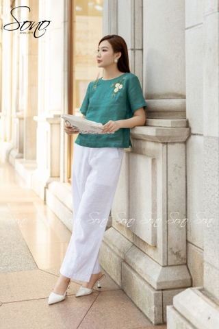 SONO - Áo linen thêu 3 hoa vai
