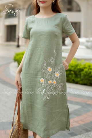 SONO - Đầm linen thêu hoa màu trắng