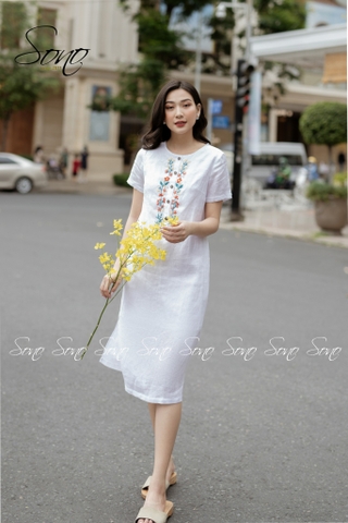 SONO - Đầm linen cổ tròn thêu hoa