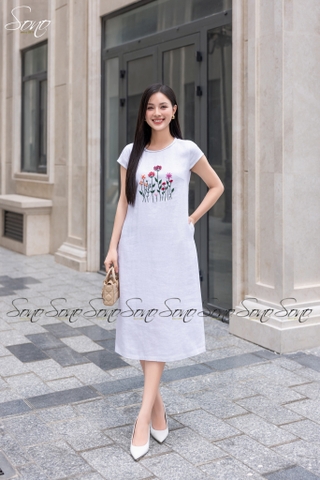 SONO - Đầm linen cổ đan thêu ngực