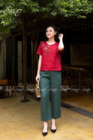 SONO - Áo linen đính nút gỗ thêu hoa