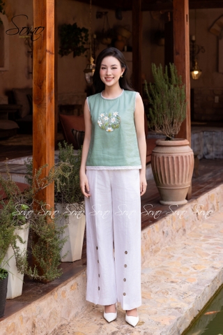 SONO - Áo linen sát nách thêu hoa phối viền ren