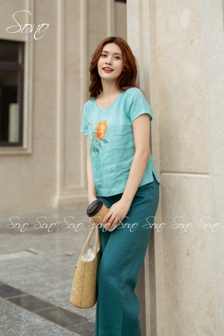 SONO - Áo chất linen thêu hoa ngực