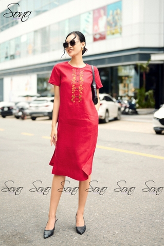 SONO - Đầm linen cổ tròn thêu hoa