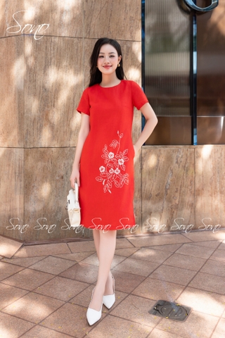 SONO - Đầm linen thêu hoa màu trắng