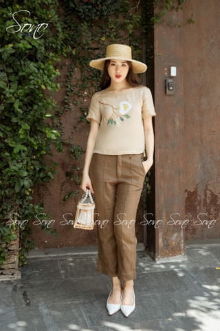 SONO - Áo chất linen thêu hoa ngực