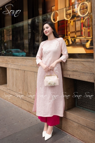 SONO - Áo dài linen thêu hoa trắng toàn thân