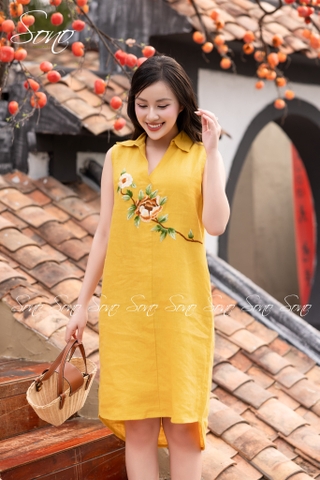 SONO - Đầm linen sơ mi sát nách thêu hoa ngực